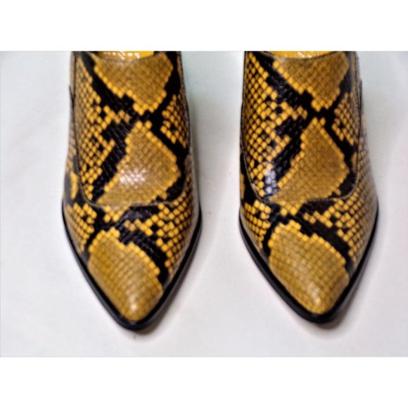 Vince Camuto Jetera Ankle Western Bootie Gold NEW - Picture 7 of 12